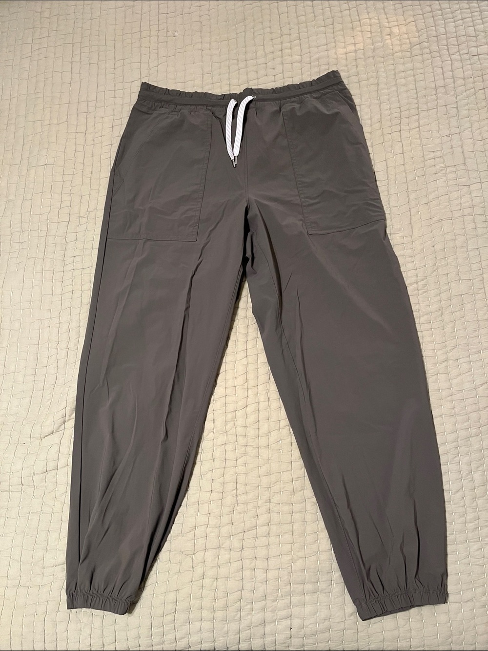 Vuori Women's Gray Elastic-Waist Jogger Pants